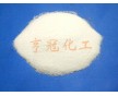 cpolyacrylamids)簡(jiǎn)稱PAM,又分陰離子（HPAM)陽離子(CPAM),非離子(NPAM)是一種線型高分子聚合物，是水溶性高分子化合物中應(yīng)用為廣泛的品種之一，聚和它的衍生物可以